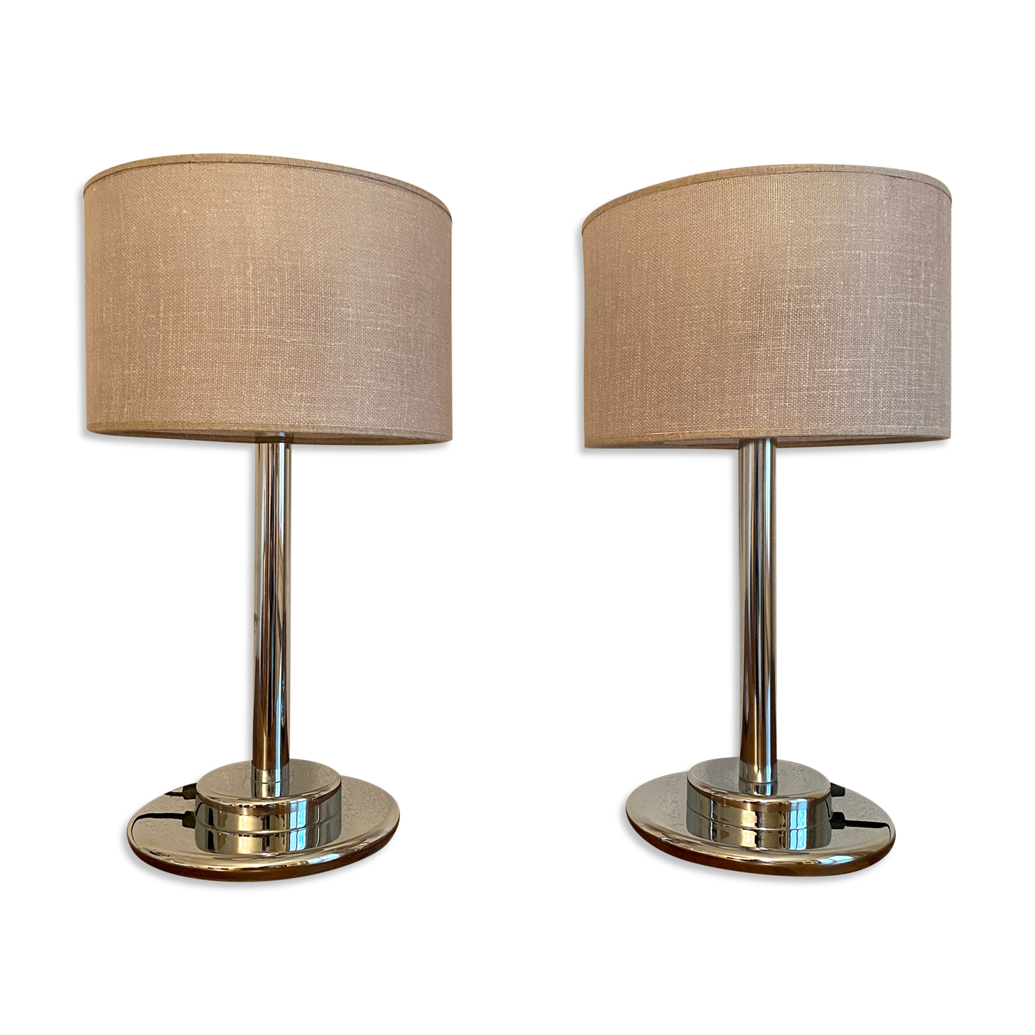 Paire de lampes  en métal chromé 1970