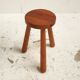 Tabouret tripode en pin massif