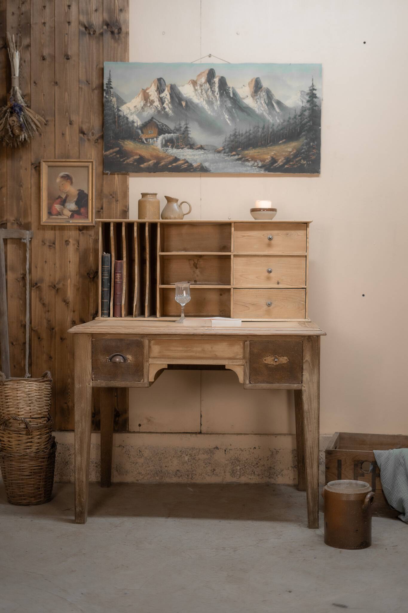 Vinyl record storage cabinet