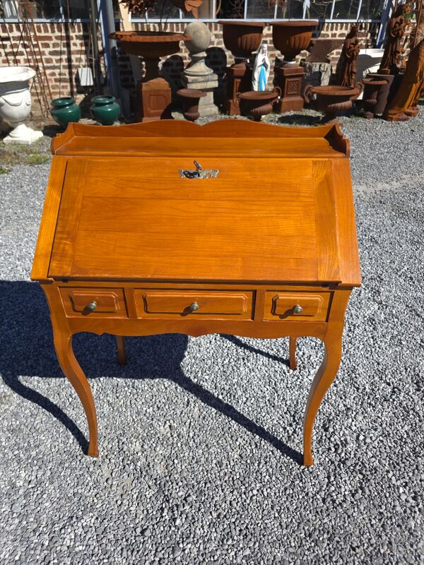 Bureau de pente en merisier