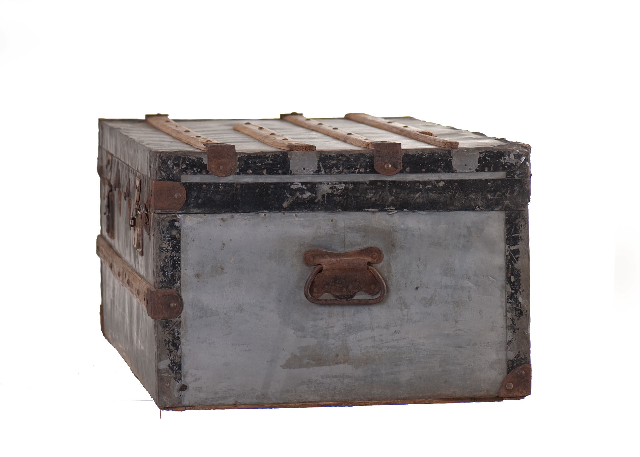 Old military trunk 14-18