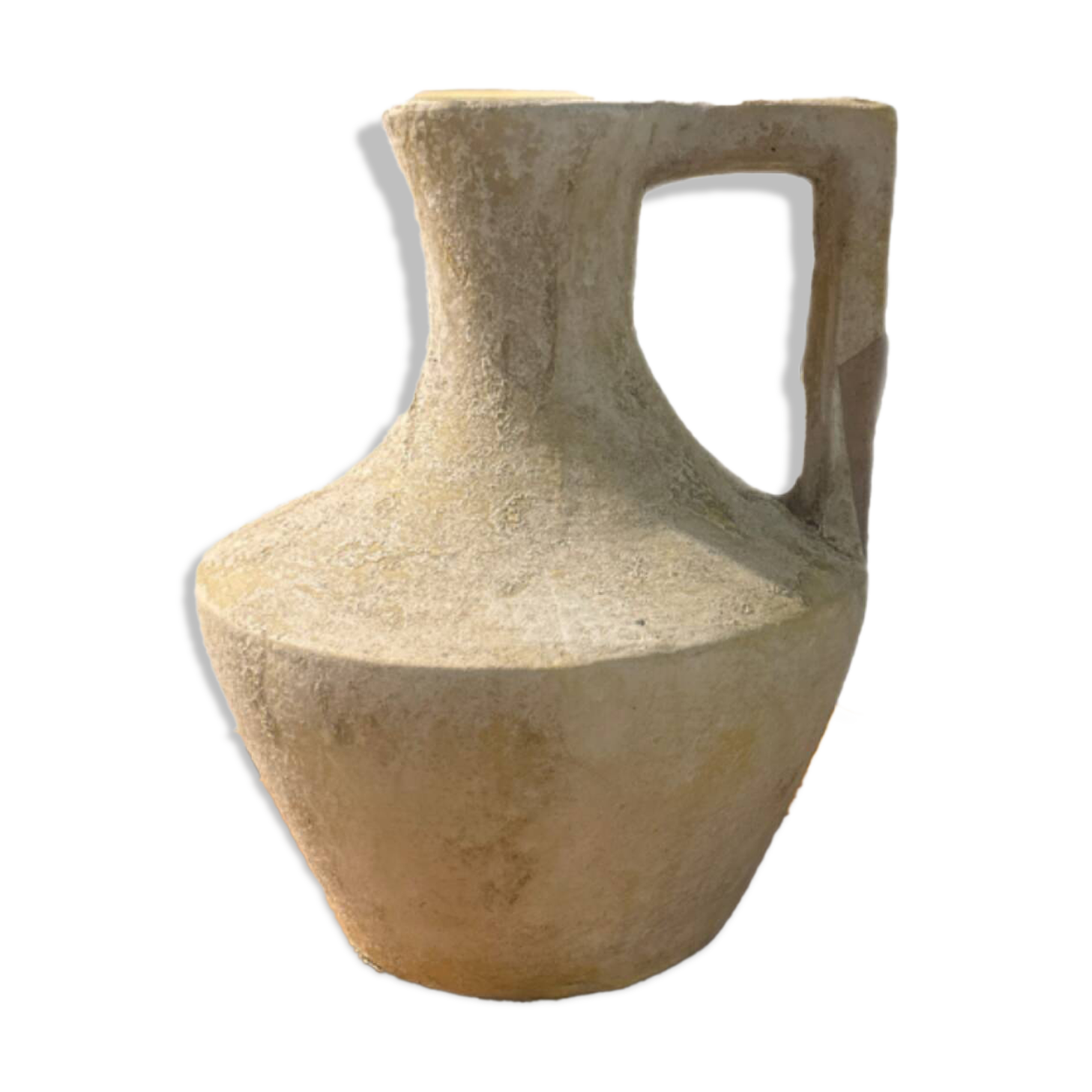 Smooth terracotta vase