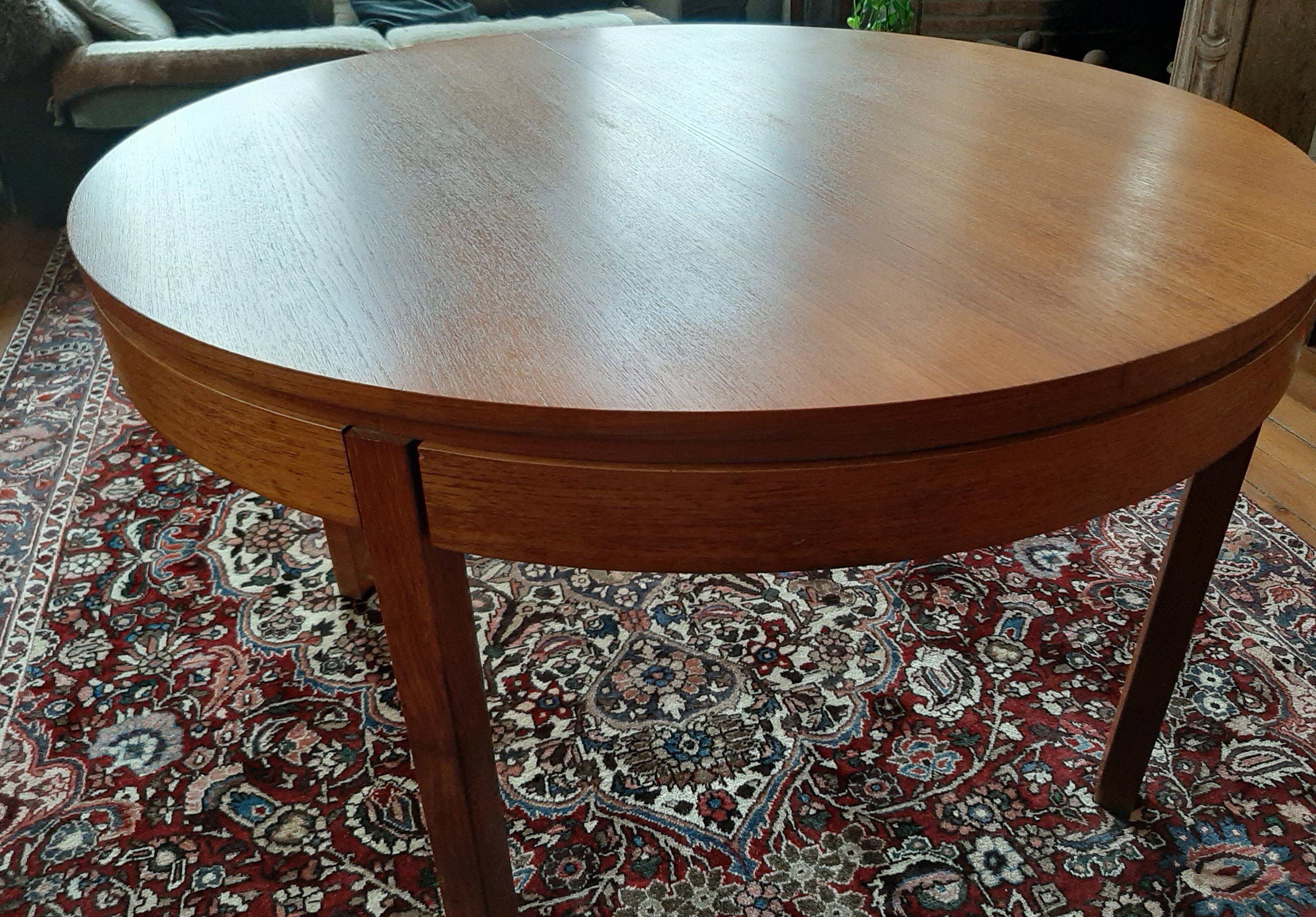 Table ronde extensible scandinave teck vintage