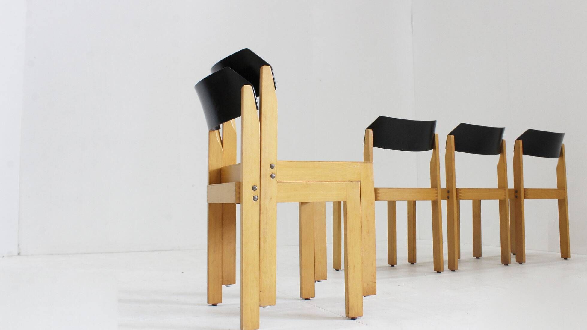 Vintage stackable mid century dining chairs set of 5