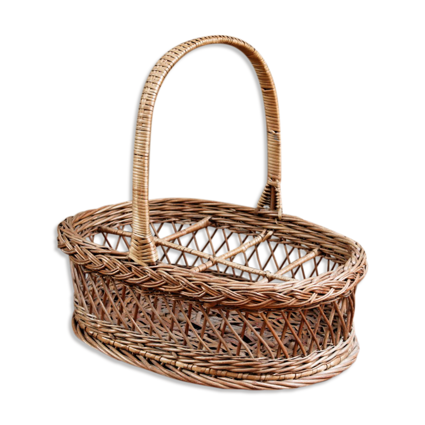 Wicker bottle basket