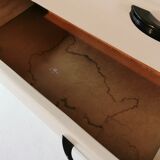 White chest of drawers