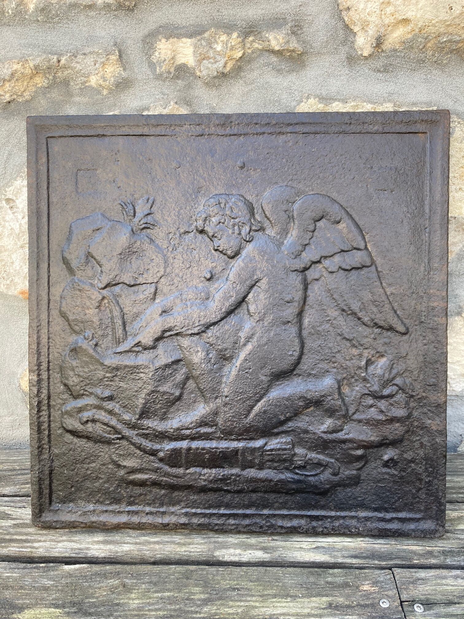 plate fireplace cast iron old Cupid