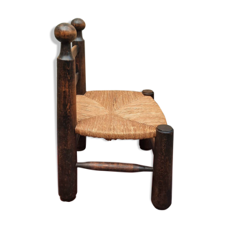 Petite chaise de cheminée