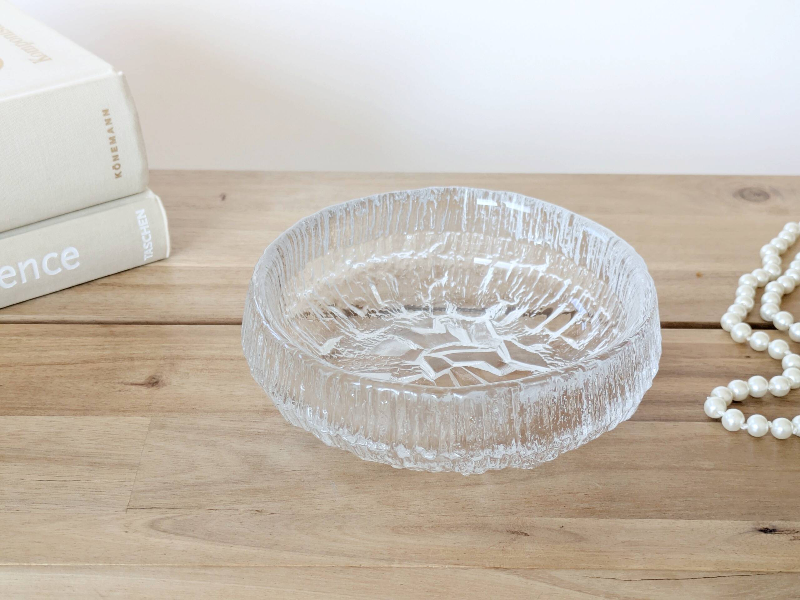 Glass bowl "Lunaria", Tapio Wirkkala for Iittala, 1970s