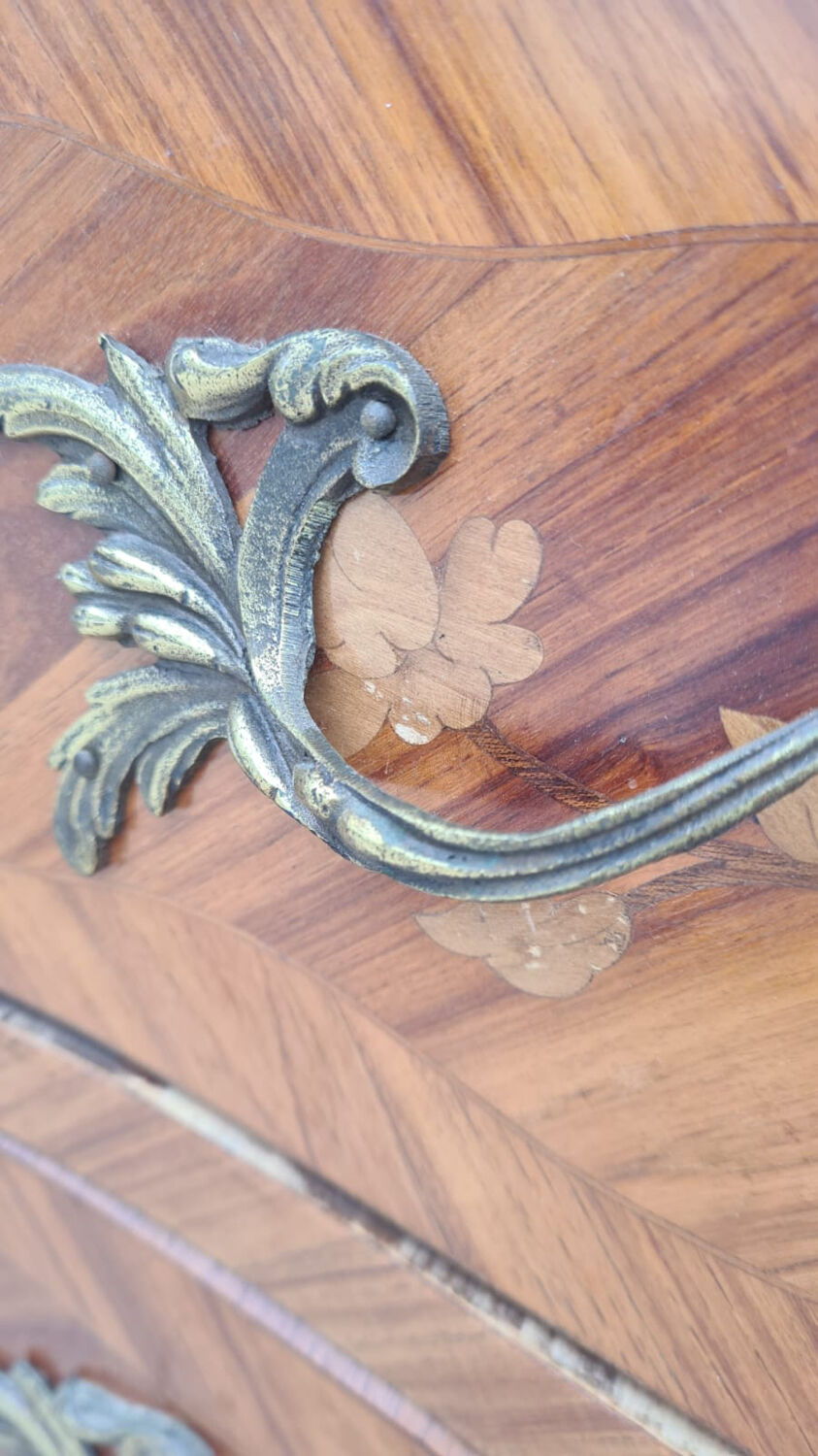 Louis XV style chest of drawers in rosewood