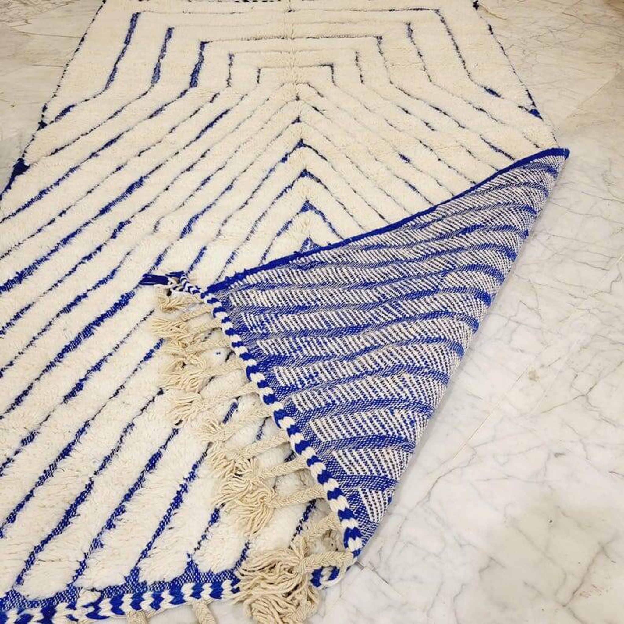 Handmade pure wool rug 1.5/2.5 m
