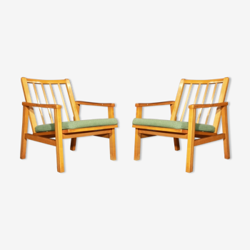 Pair of light green ton chairs