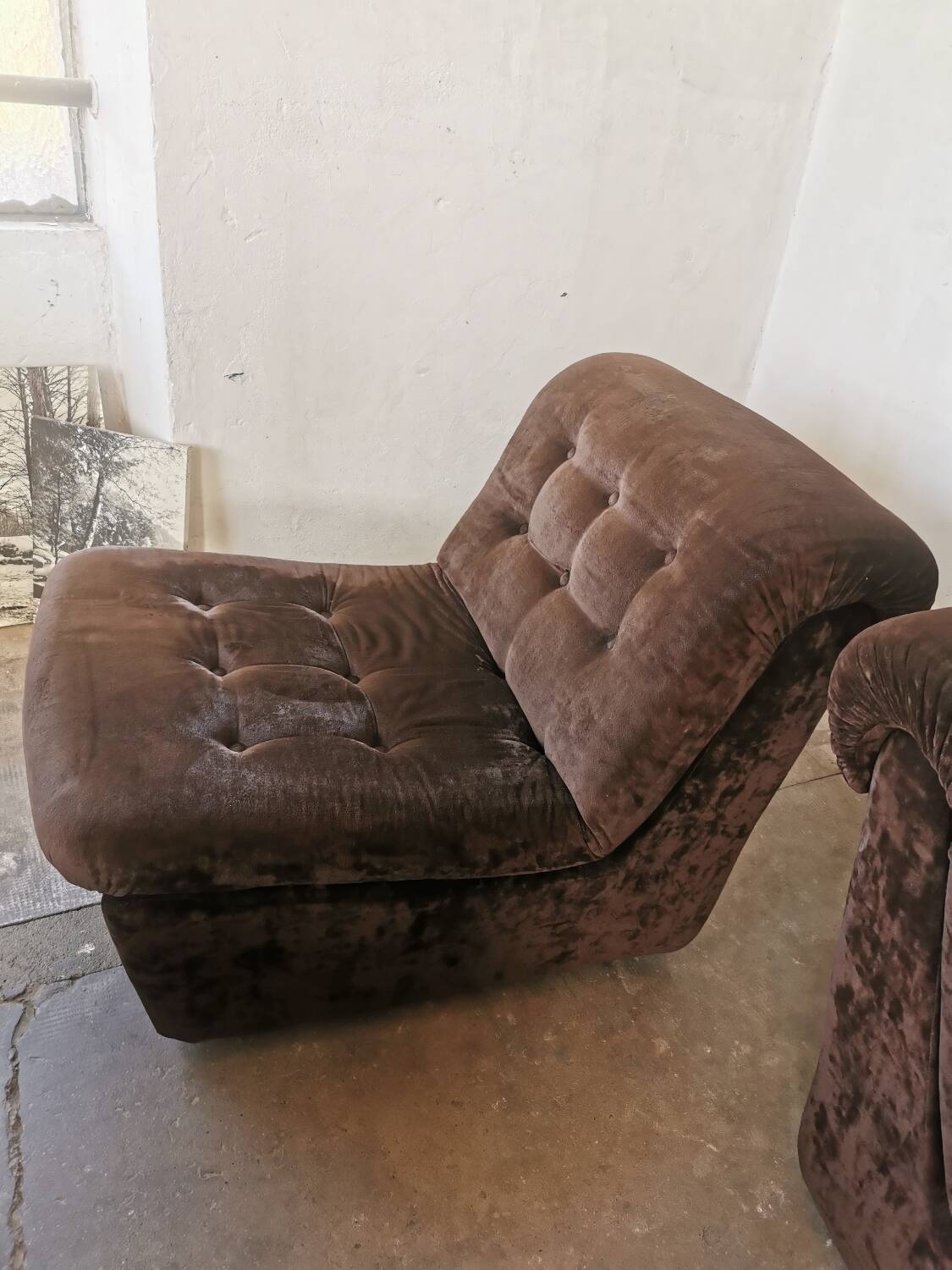 Pair of velvet armchairs from the 70s/80s