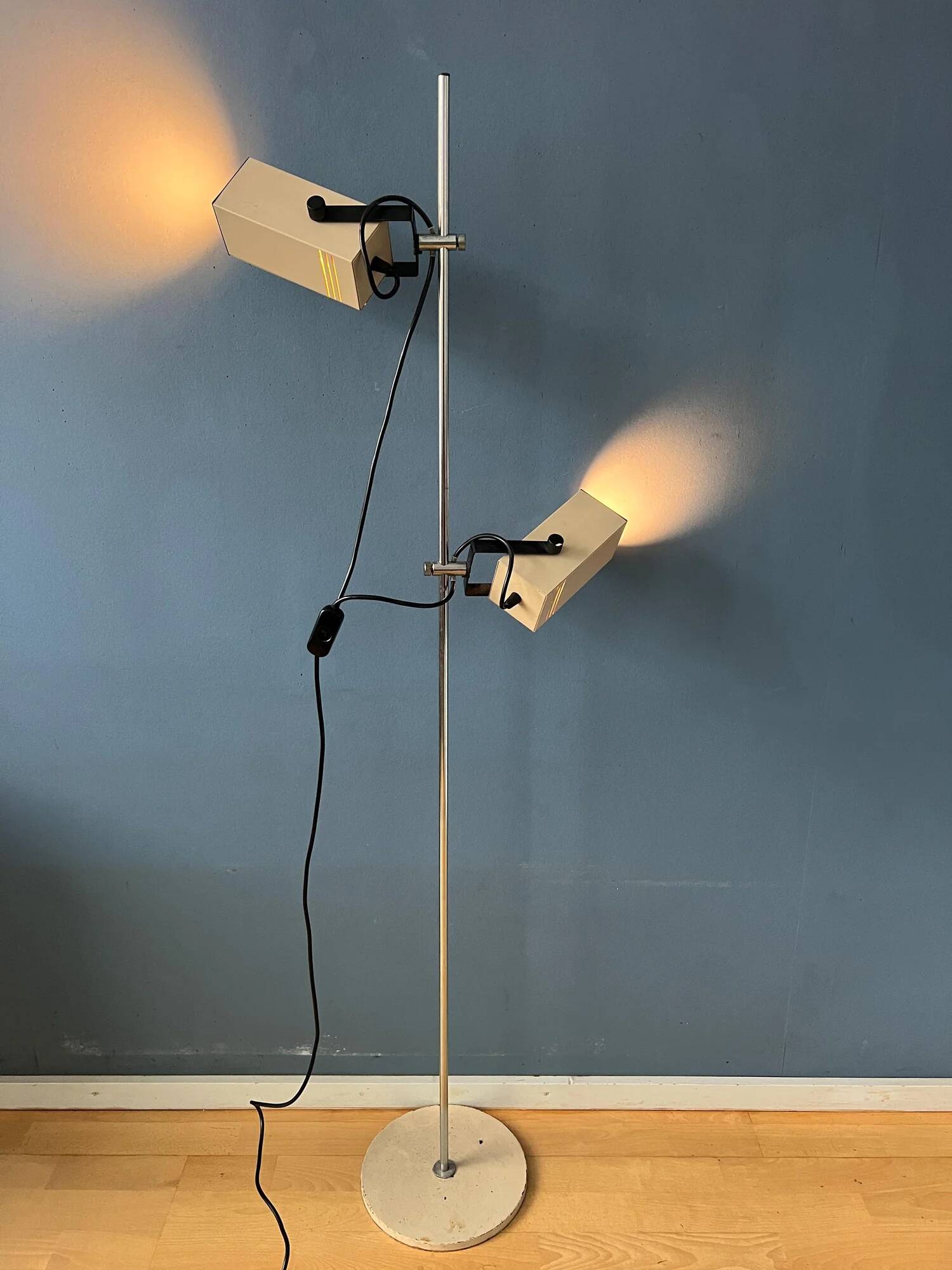 Cream taupe 70s vintage Philips space age floor lamp