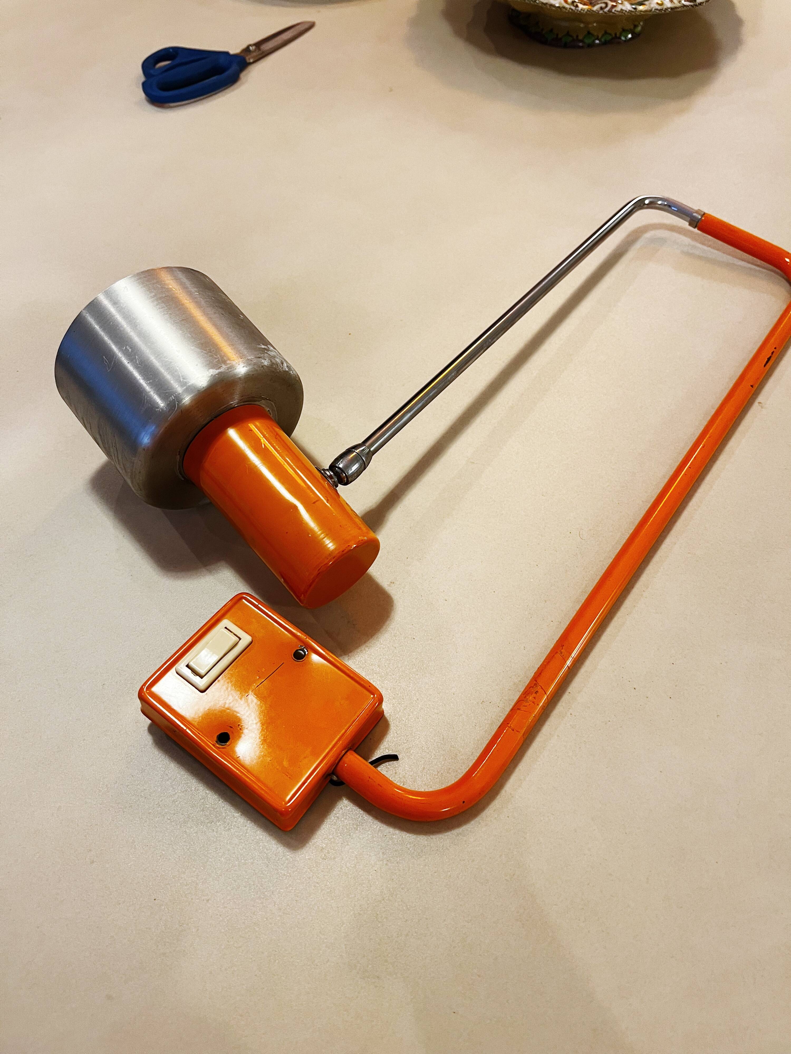 Articulated wall light 70