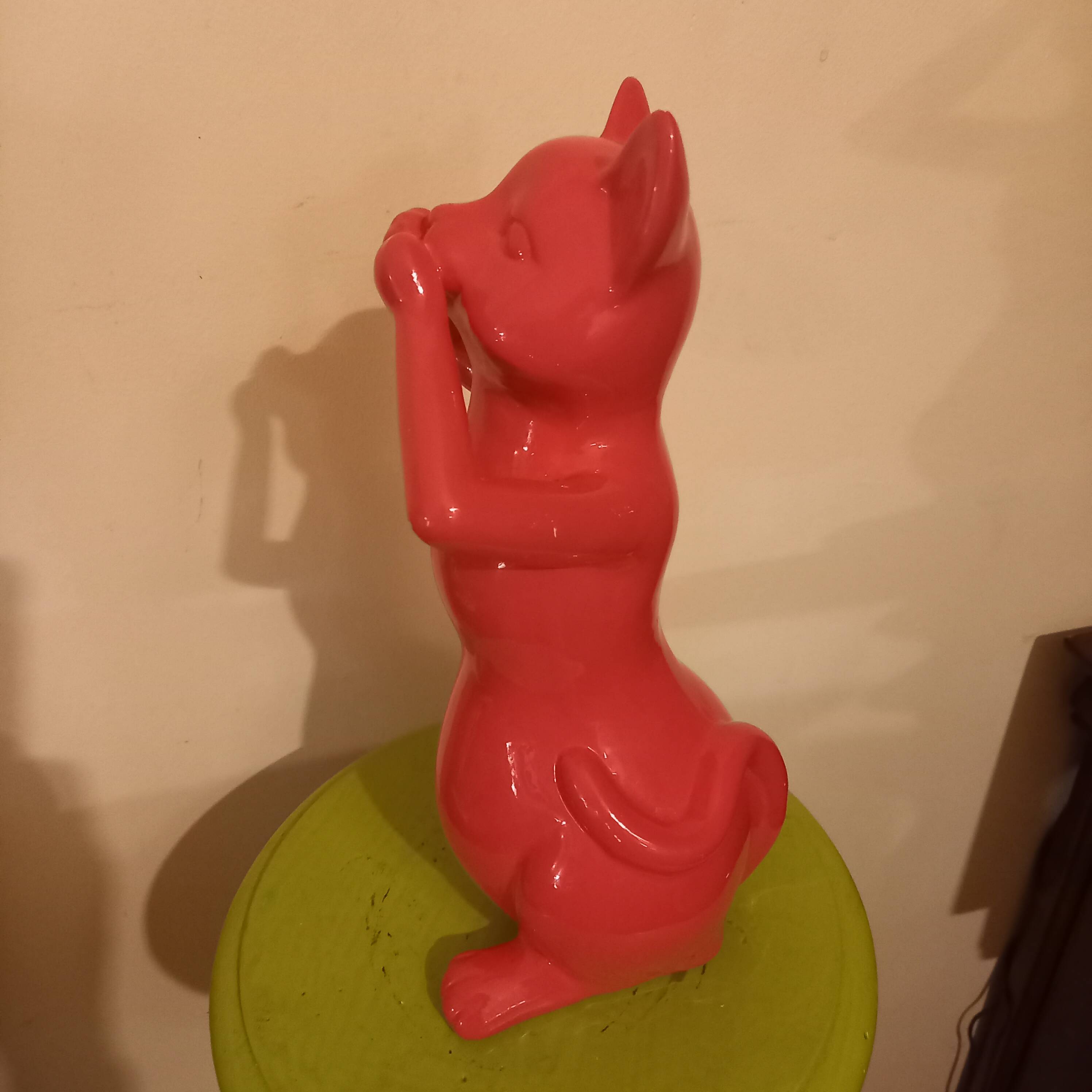 Pink pop art cat statuette in ceramic
