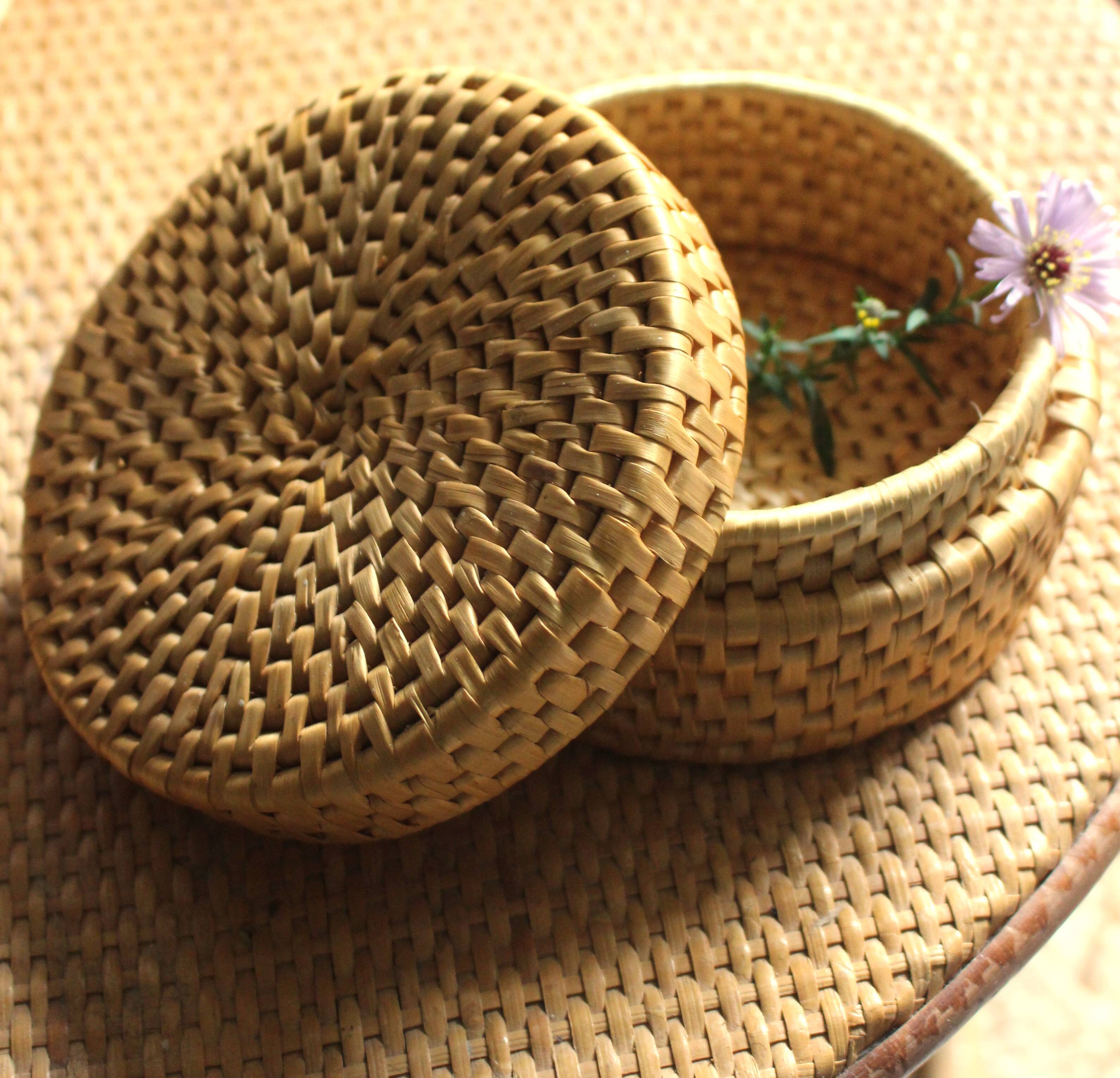 Vintage wicker round basket box