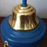 Enamelled metal swan collar lamp