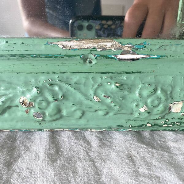 Miroir ancien classique – cadre bois et plâtre – repeint vert années 60