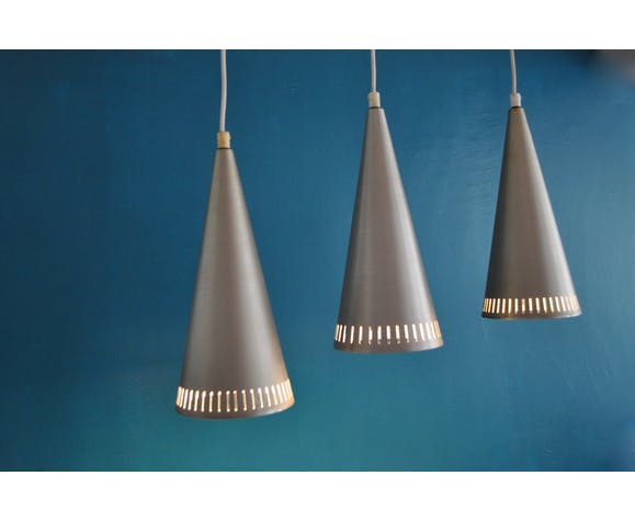 Suite de 3 suspensions coniques suédoises, 1960