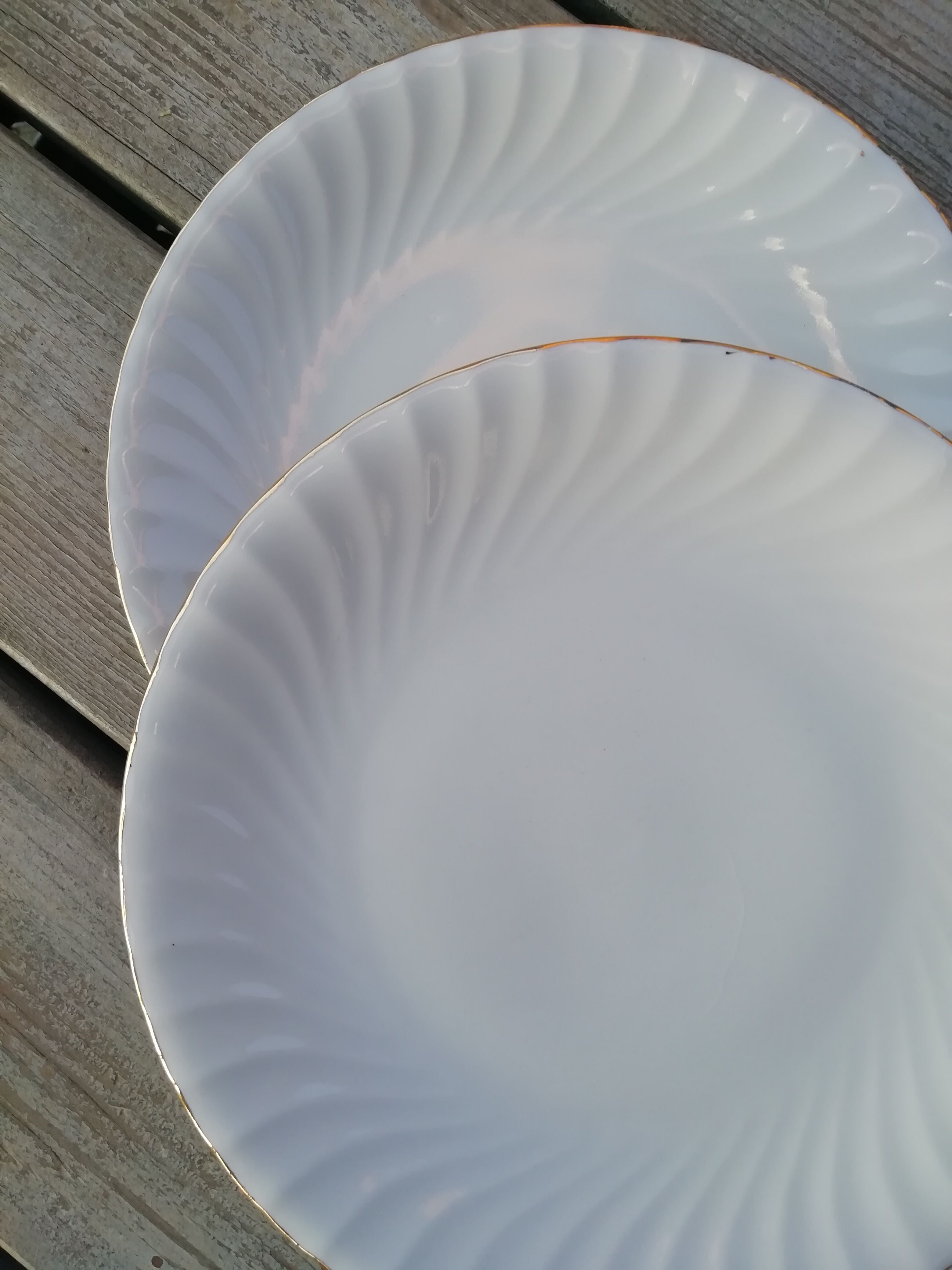 Lot of flat plates white porcelain