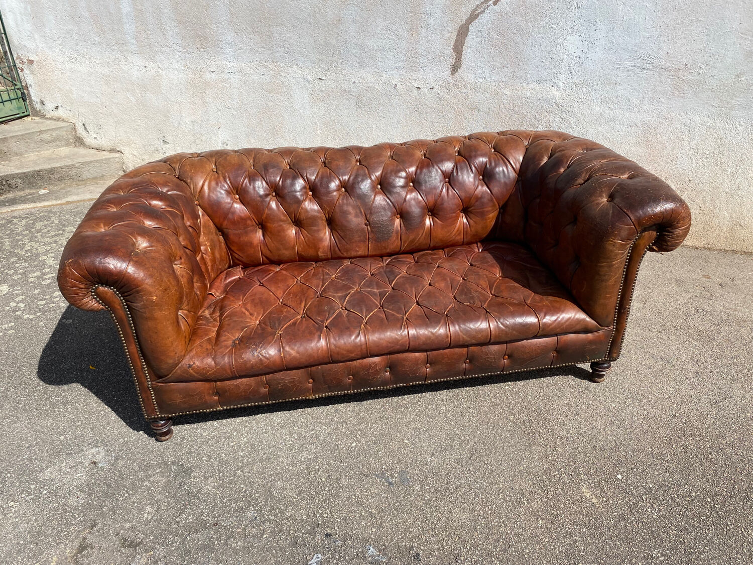 2 seater chesterfield leather sofa
