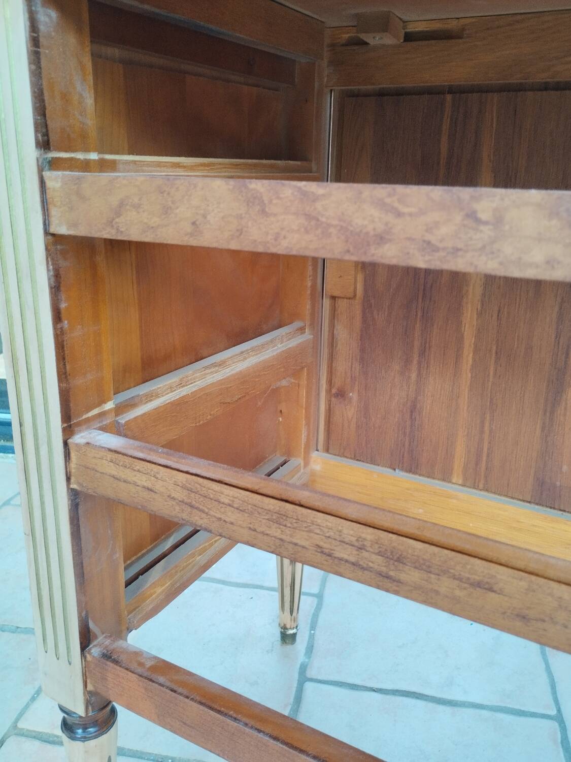 Beautiful old Louis XVI style chest of drawers