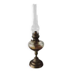 Ancienne lampe à pétrole - verre