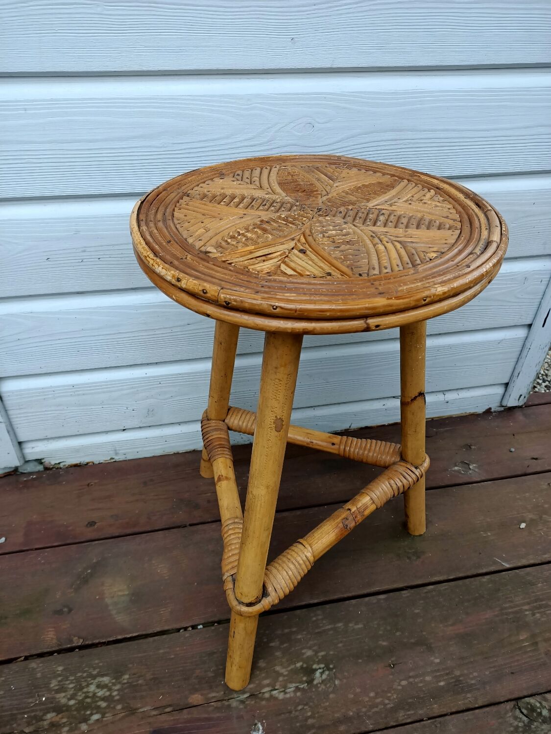 Bamboo tripod stool
