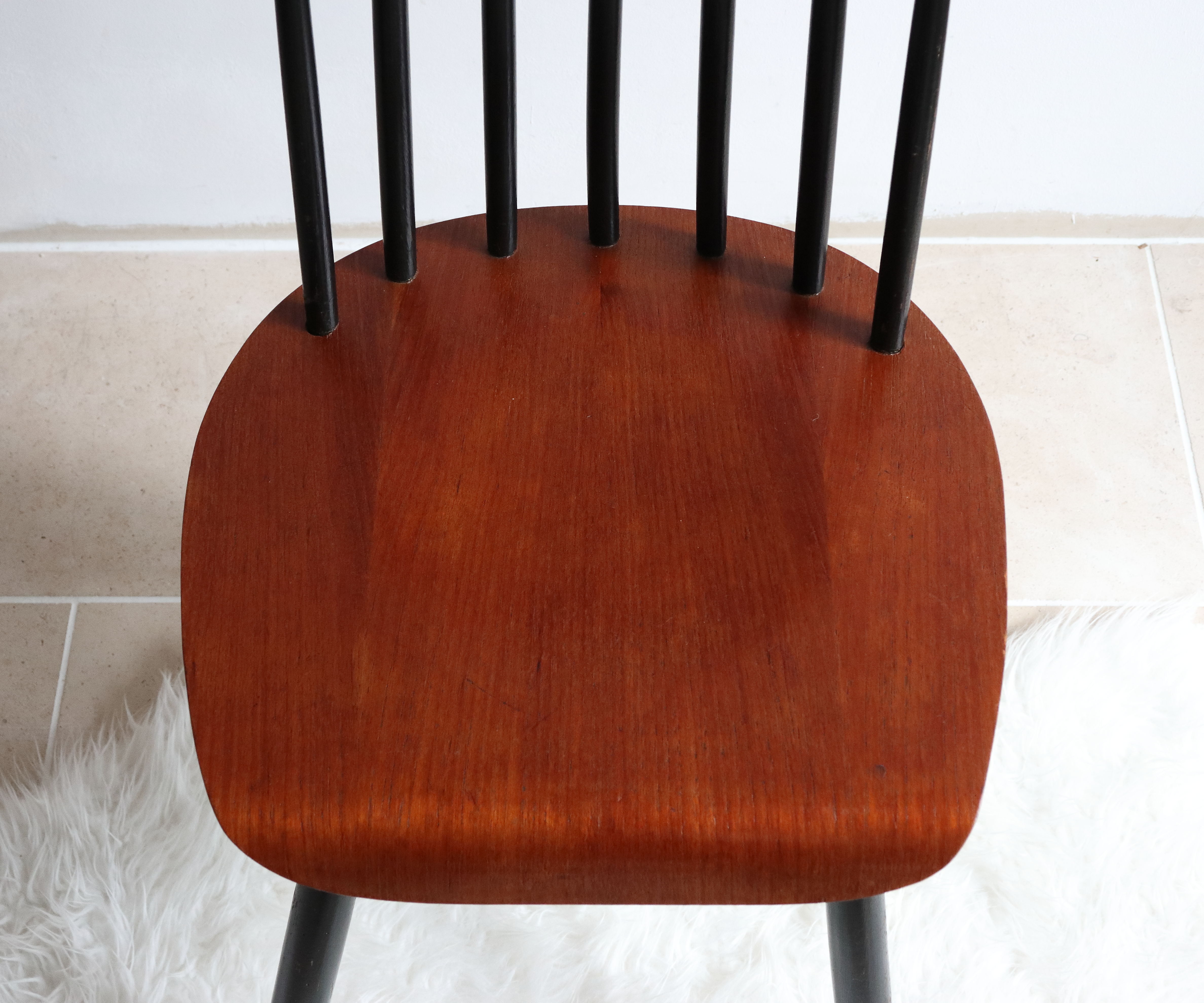 Suite de quatre chaises Fanett par Ilmari Tapiovaara
