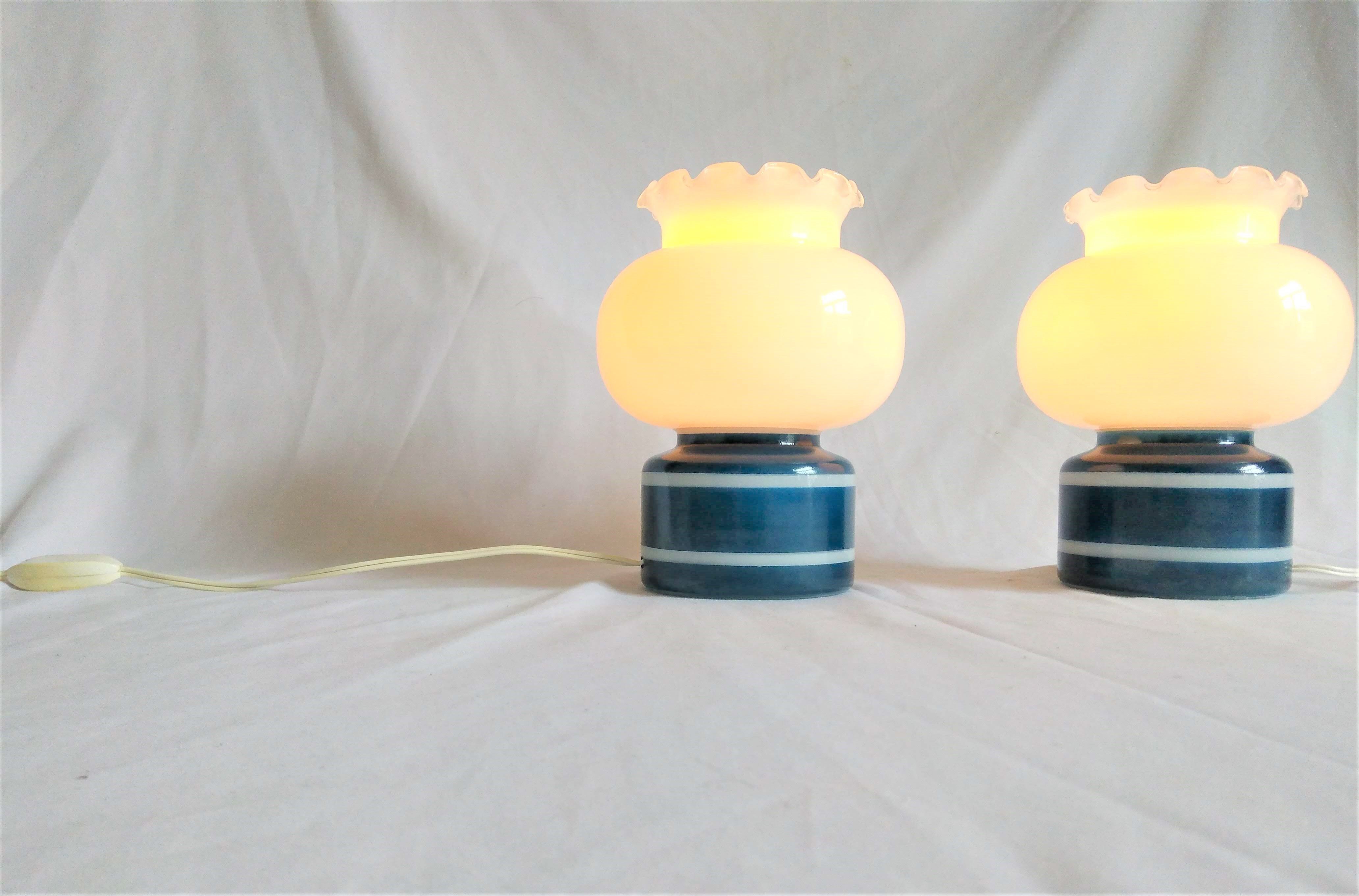 Pair of duck blue and white opaline lamps