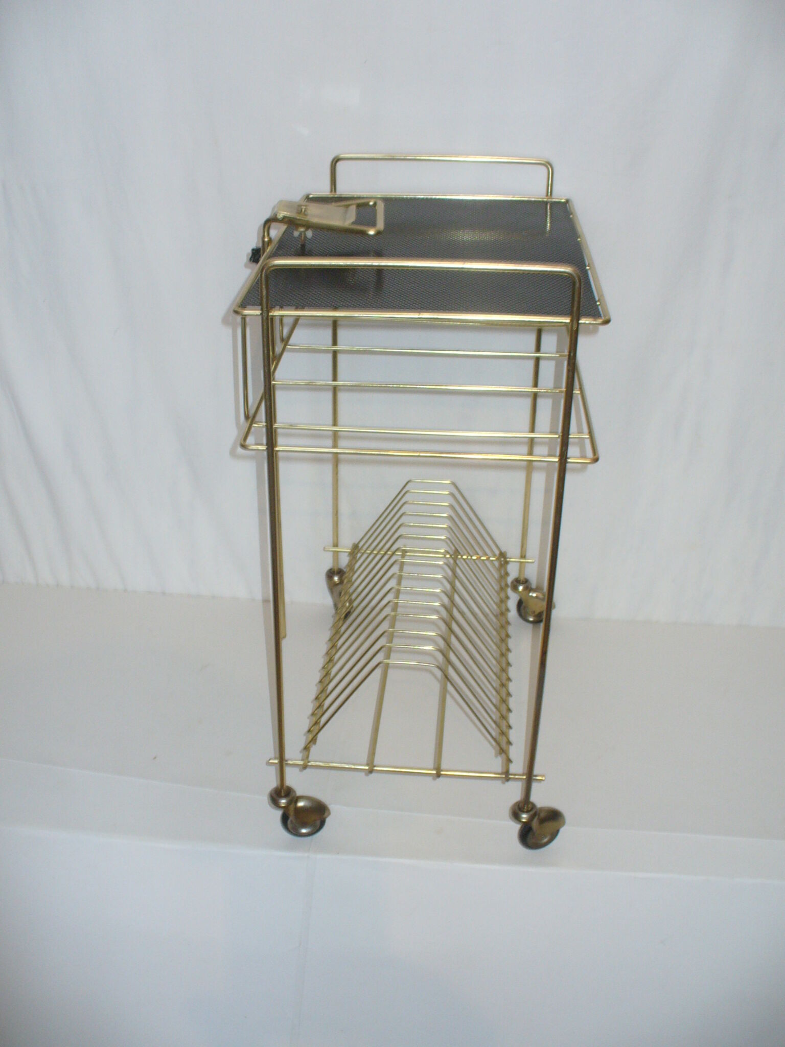 Table roulante porte vinyle, électrophone des années 50