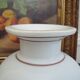 Porcelain standing fruit cup