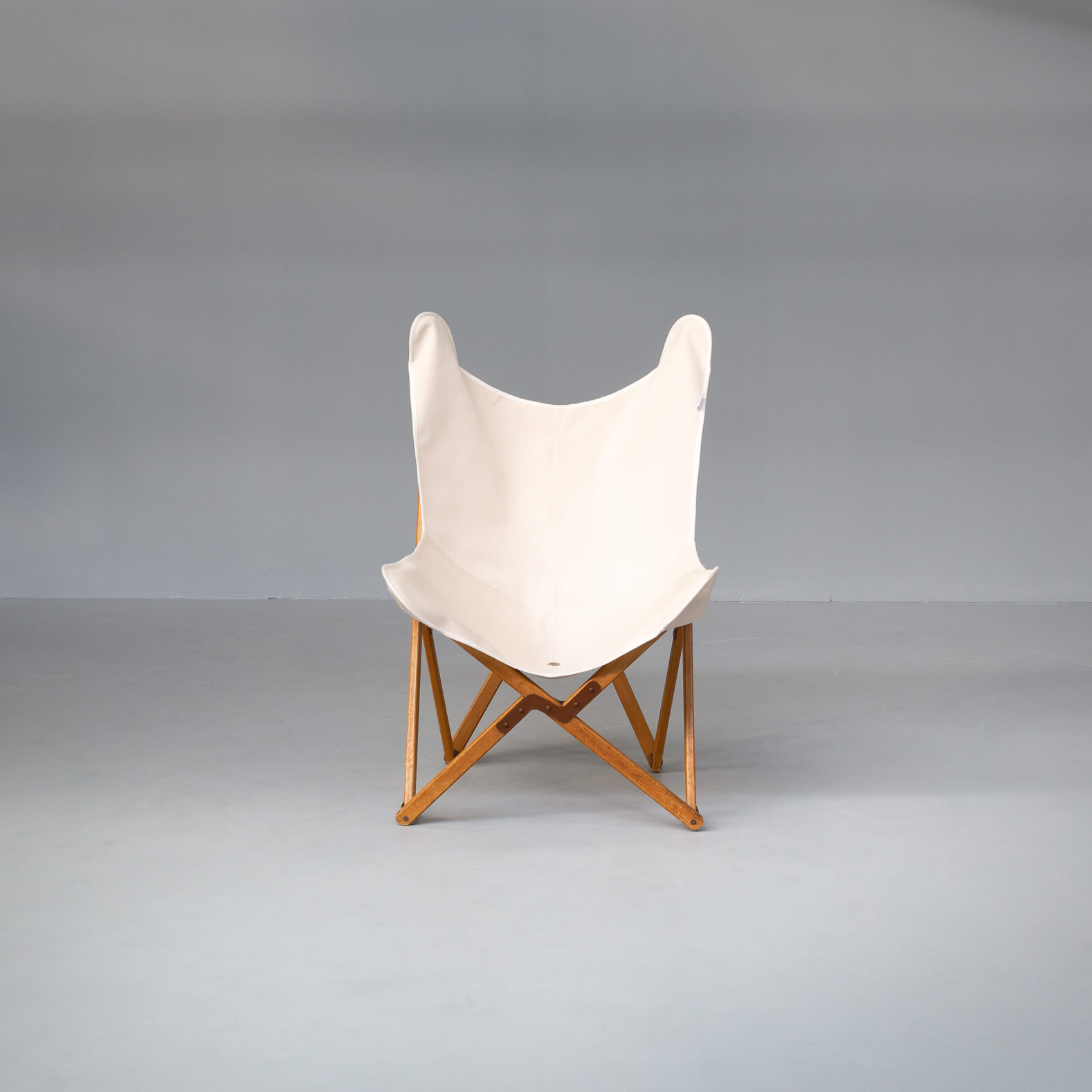 JB Fendy ‘tripolina’ chair for Dario Alfonsi