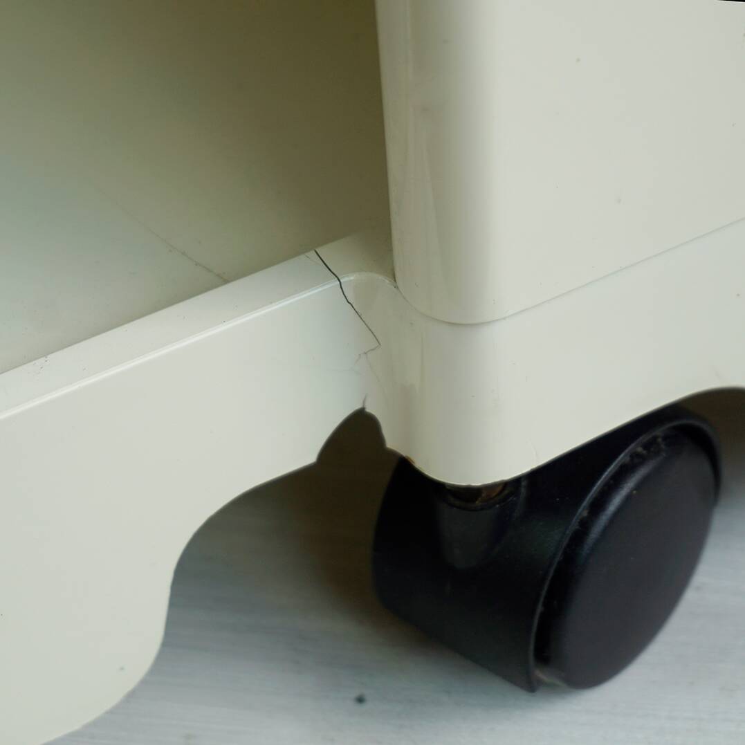 Chariot Boby crème blanche par Joe Colombo pour Bieffeplast Italie