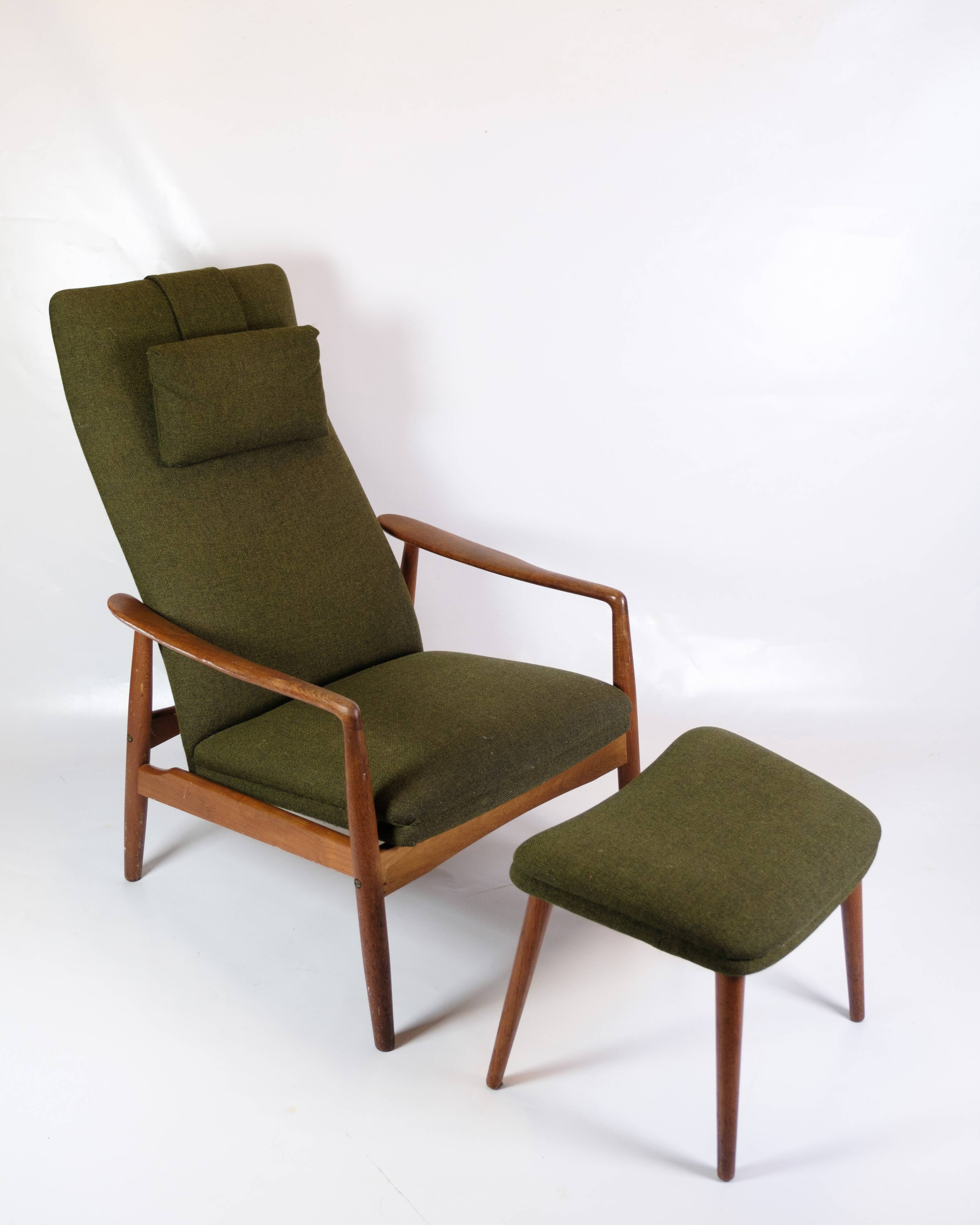 Set Of 2 Armchairs With Stool Made In Green Fabric & Teak By Alf Svensson For Fritz Hansen From 1960