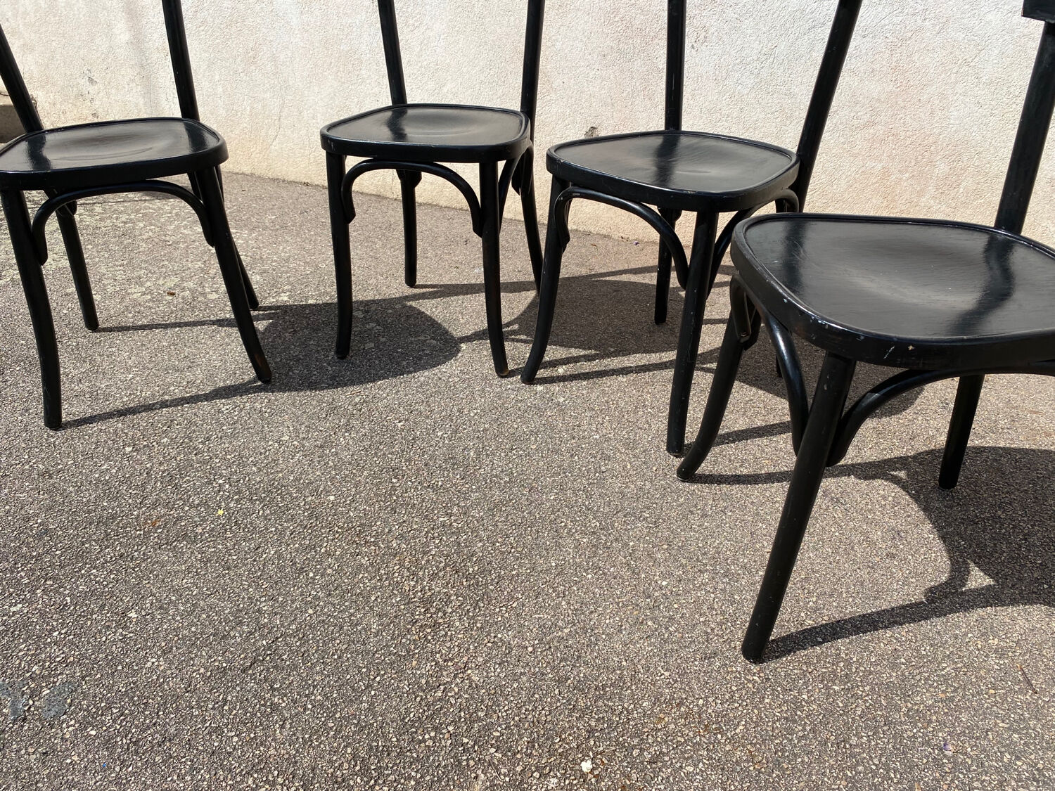 Set de 4 chaises bistrot noires