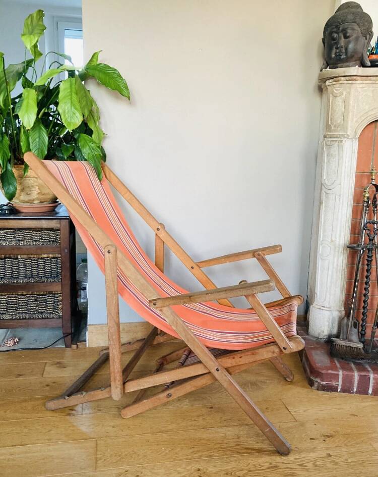 Folding chair known as a sun lounger from the early 20th century