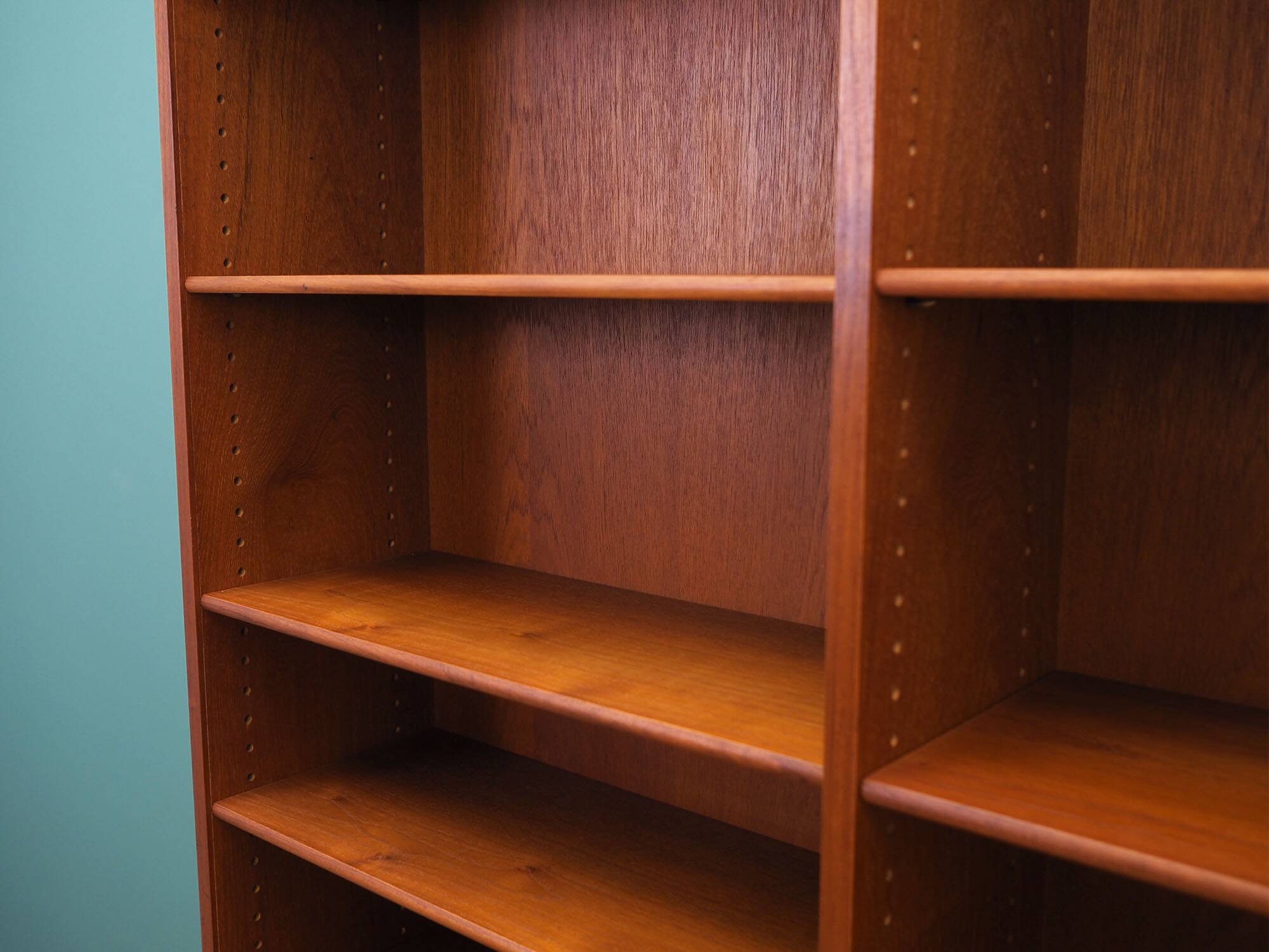 Teak bookcase, Danish design, 1960s, designer: Børge Mogensen