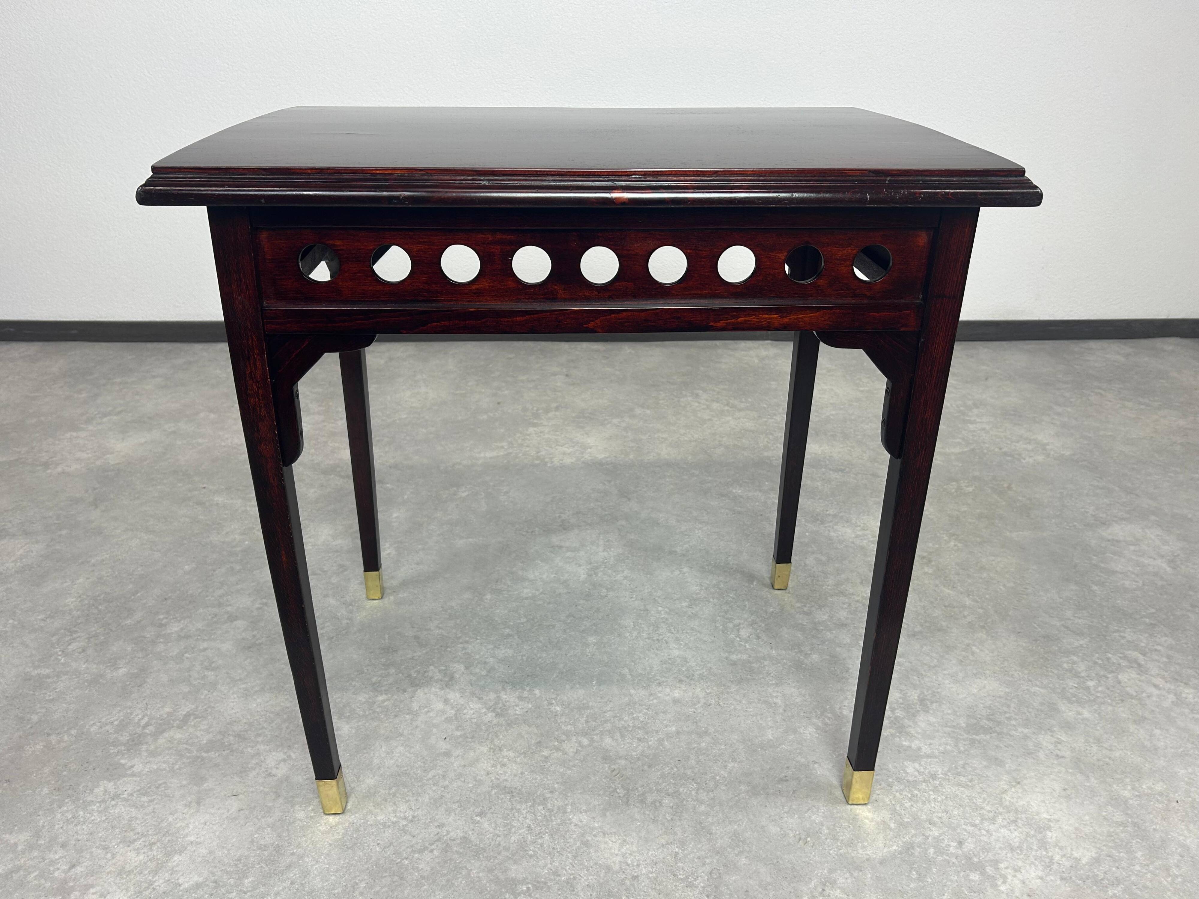 Table d'appoint Sécession de Vienne par Josef Hoffmann pour J&J Kohn