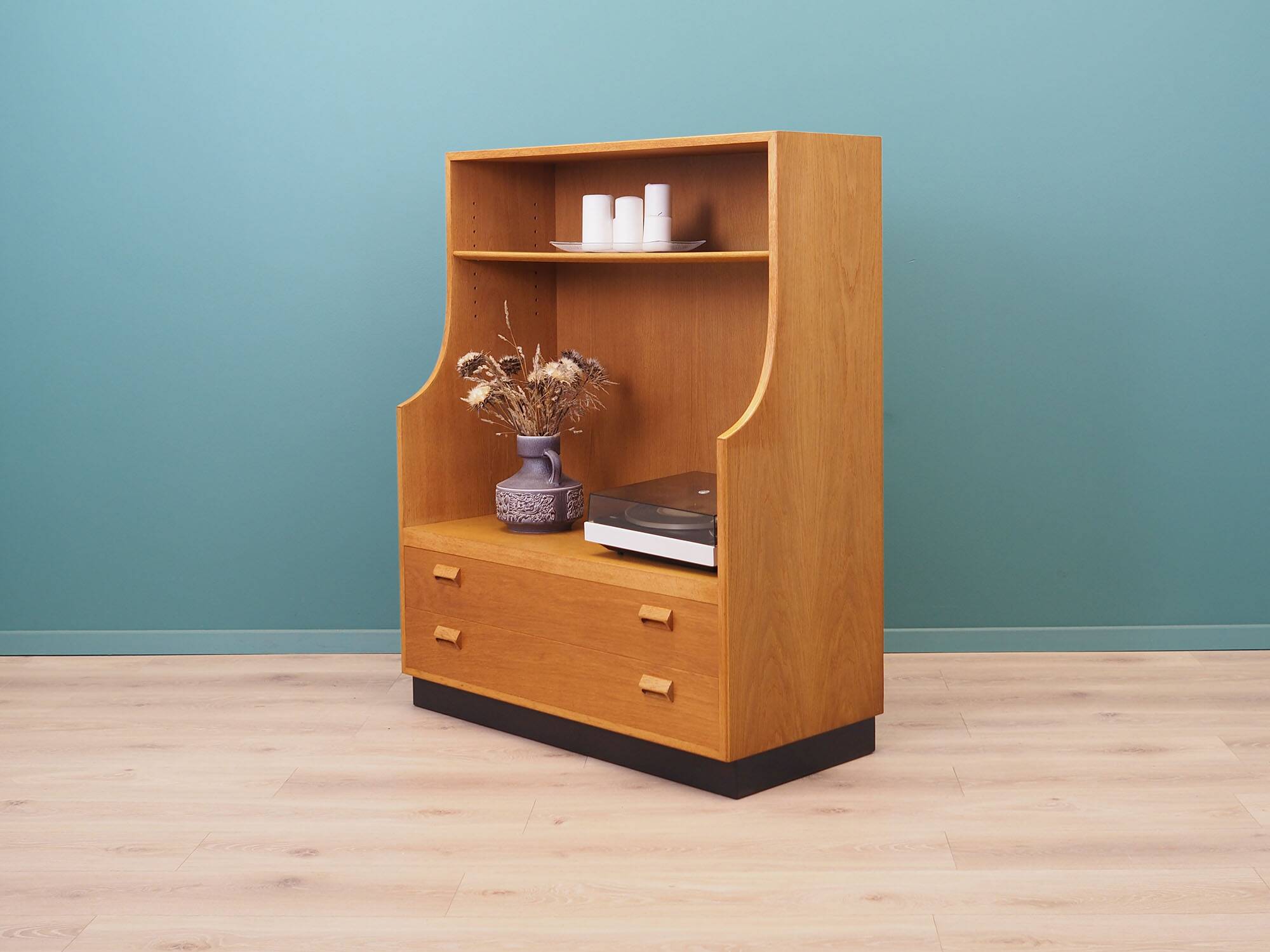Ash bookcase, Danish design, 1970s, designer: Børge Mogensen, manufacturer: