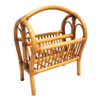 Rattan magazine holder