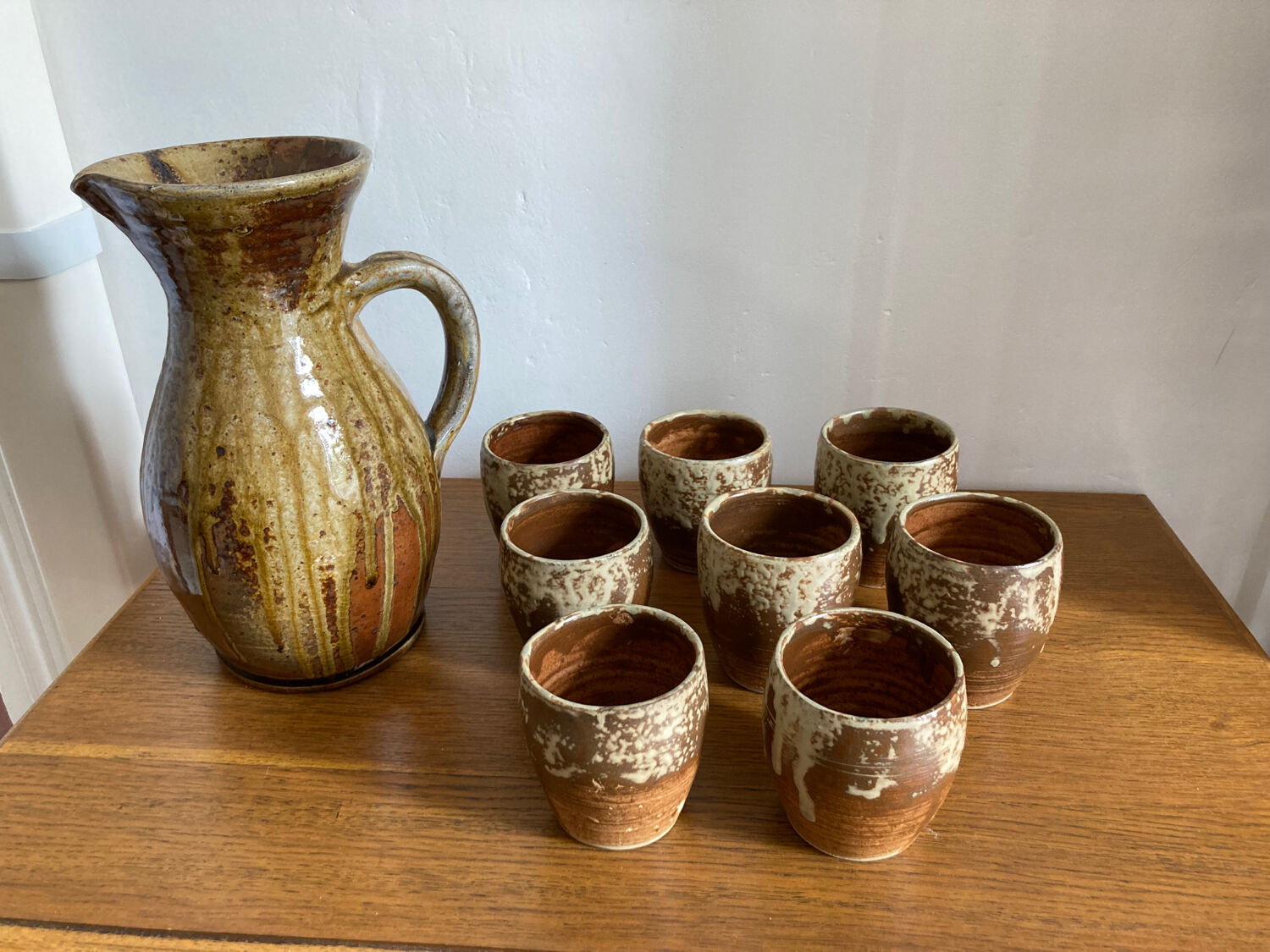 Terracotta and gray orangeade service