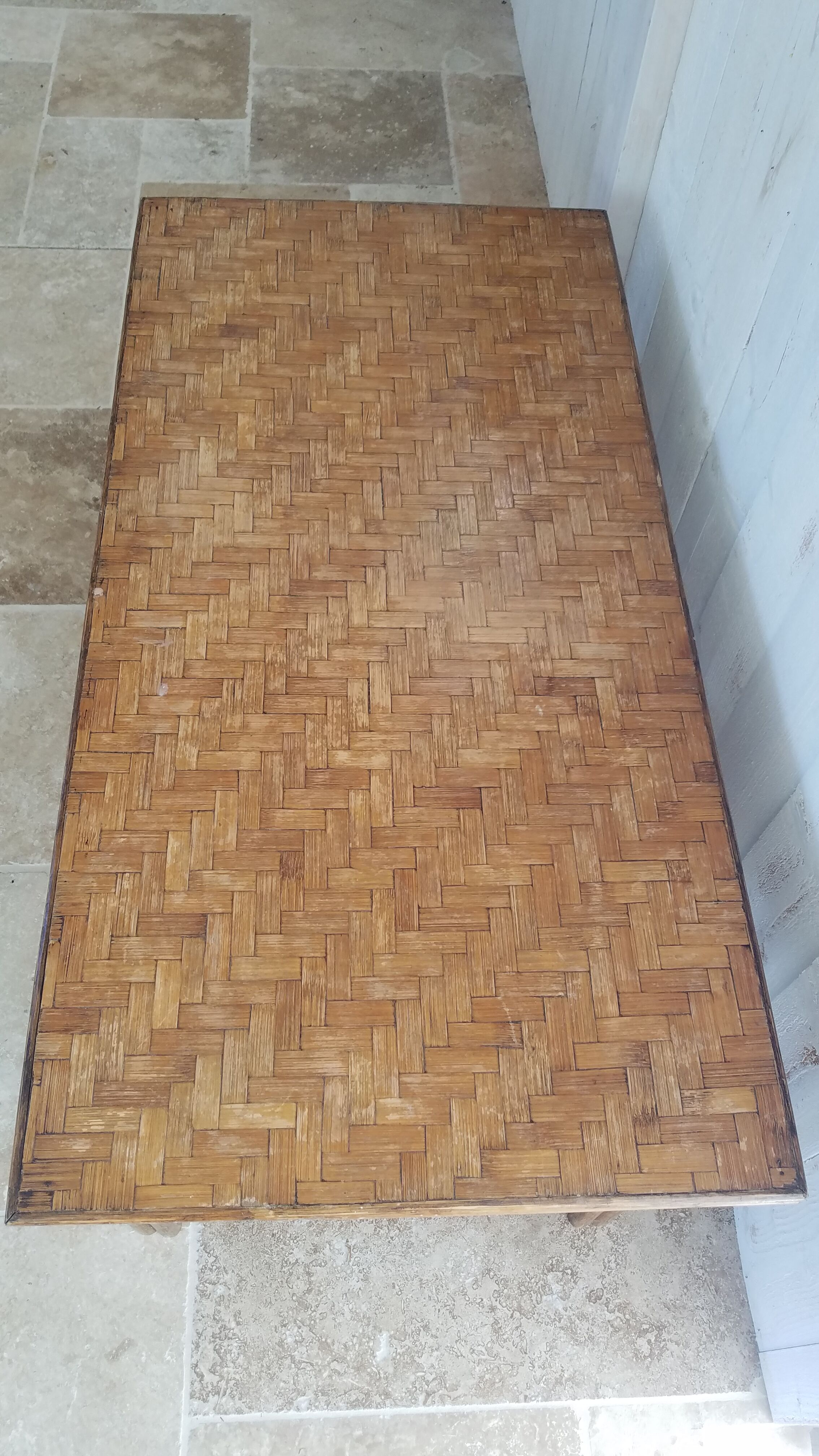 Table basse en rotin