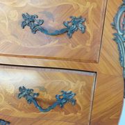 Louis XV chest of drawers in rosewood marquetry