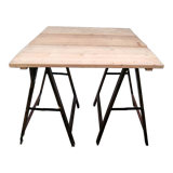 Table sur tréteaux