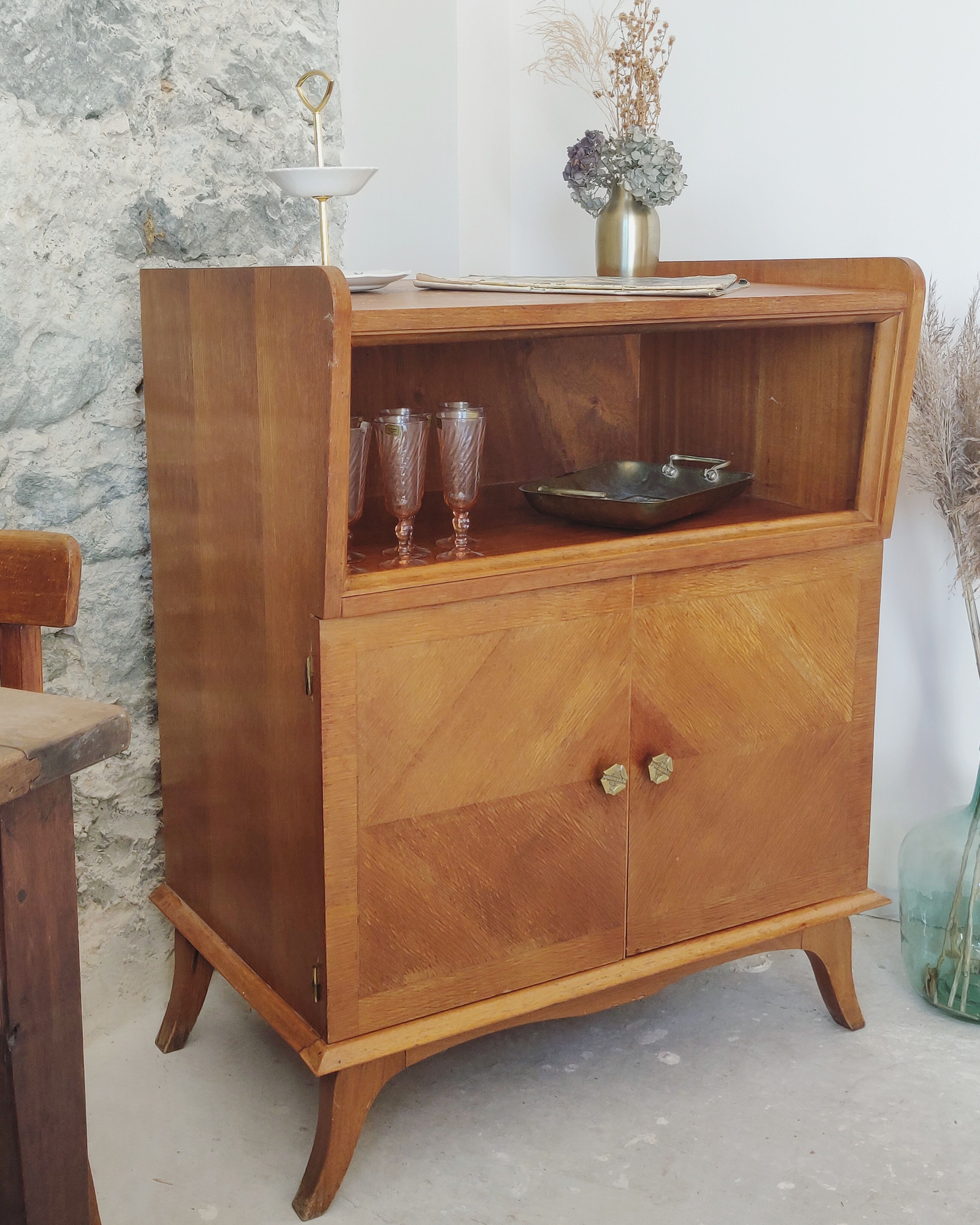 Vintage buffet veneer oak