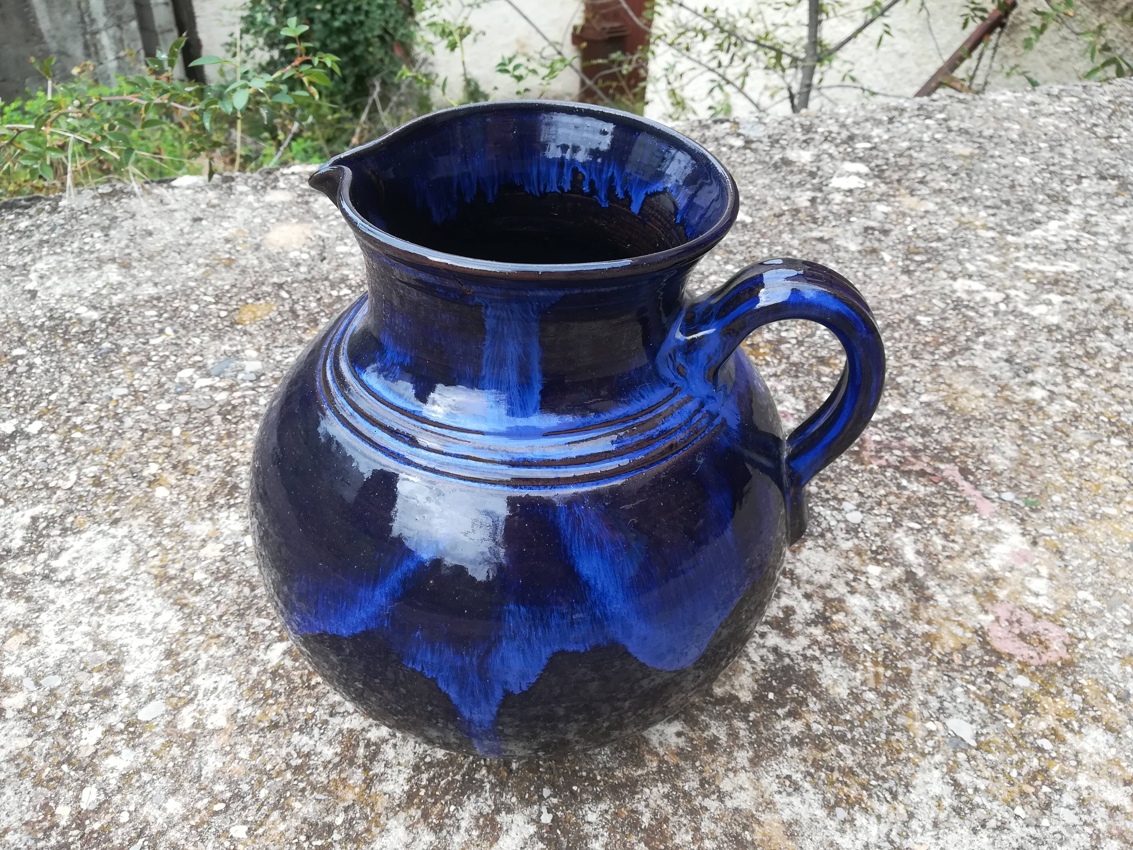 Pitcher in ceramic blue 5-litre varnished