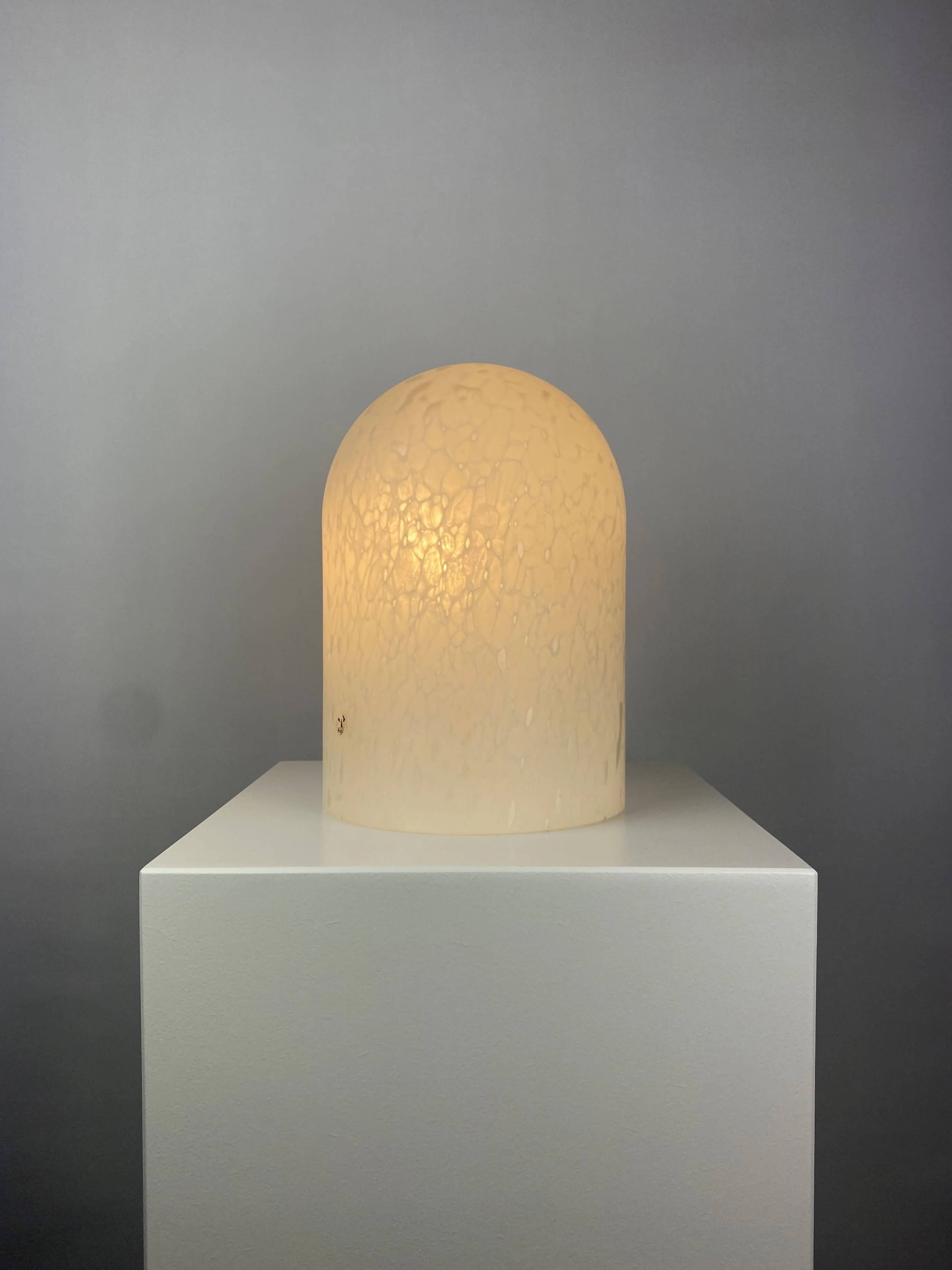 Dome table lamp in white crystal glass Peill and Putzler 1970