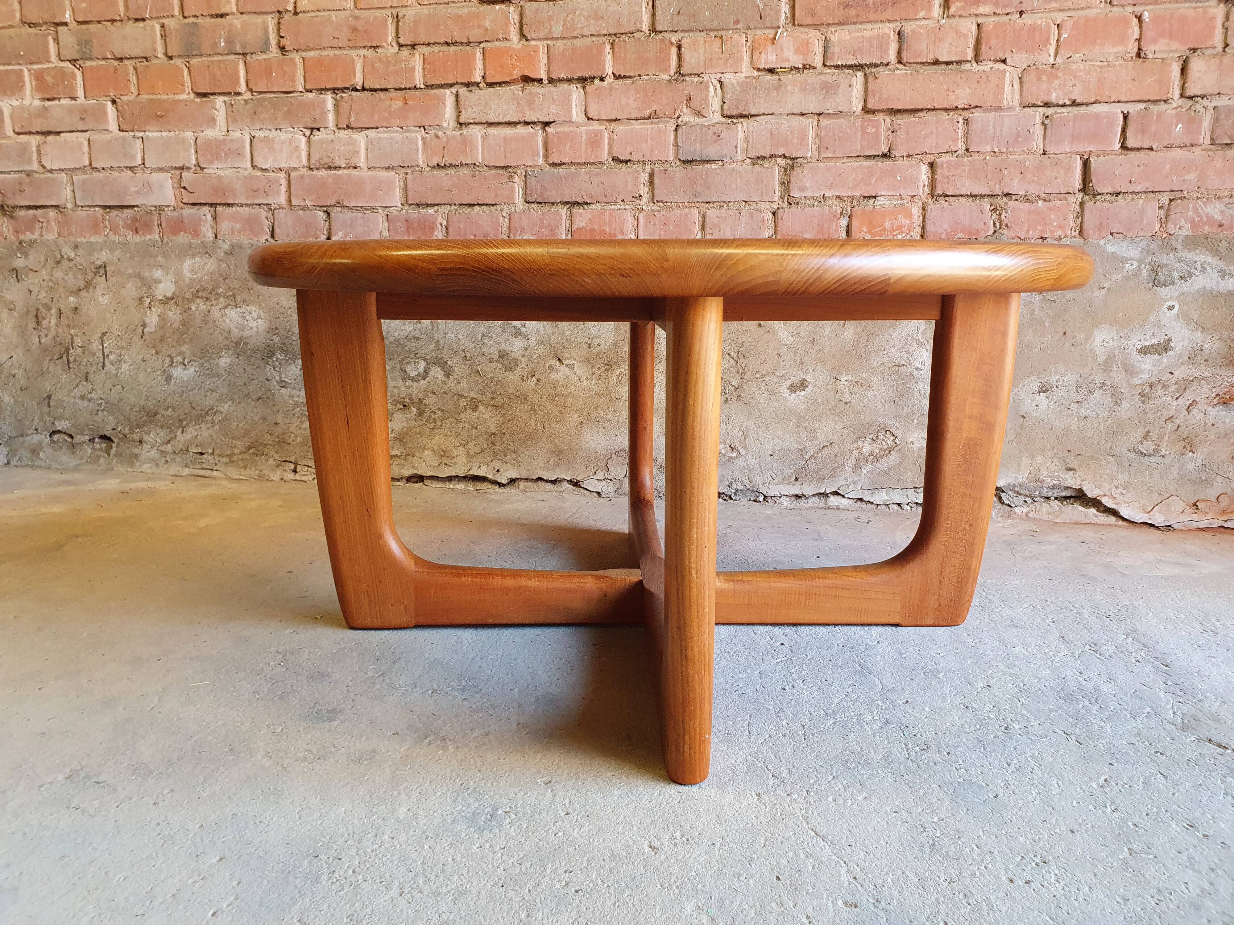 Teak coffee table Niels Bach, Denmark 1970
